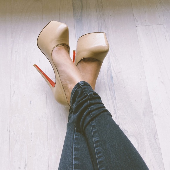 Christian Louboutin Shoes - Christian Louboutin Daffodil Heels in Nude